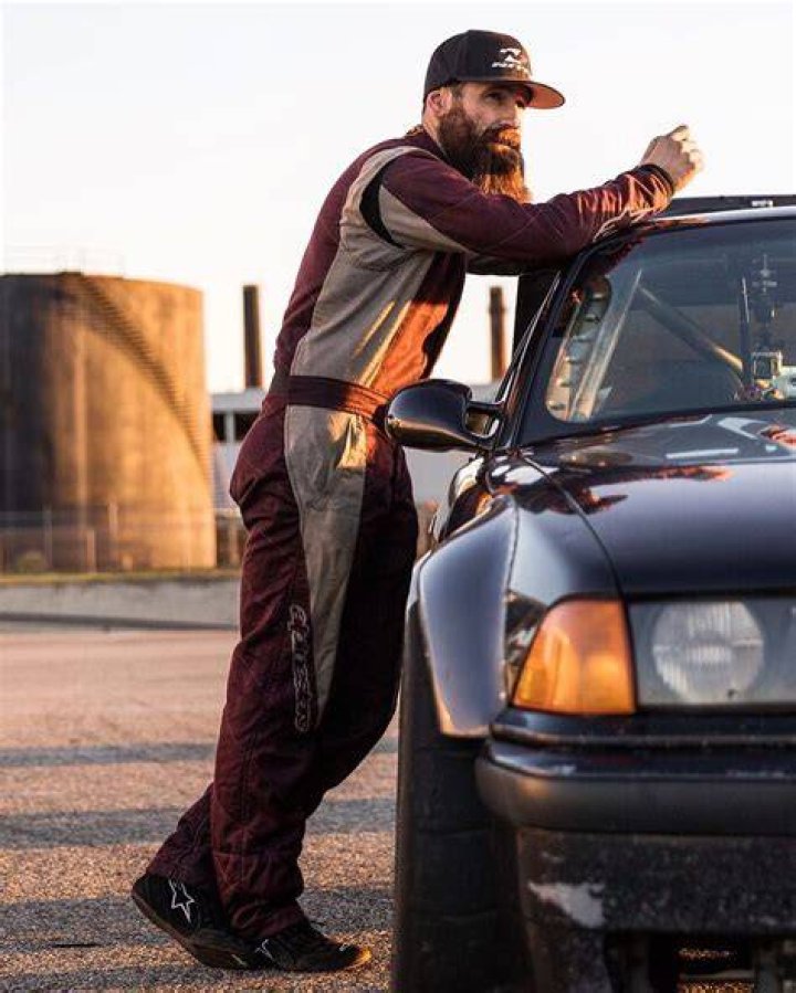 Aaron Kaufman from “Shifting Gears” Wiki: Net Worth, Wife, Leaves Gas Monkey, Married, Height, Education