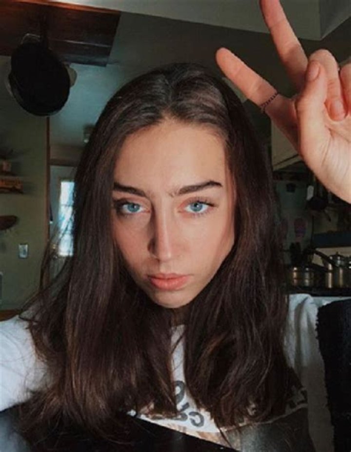 Abbe Lucia Buzzfeed (Starbucks Fires Girl) Instagram, Age, Height, Boyfriend