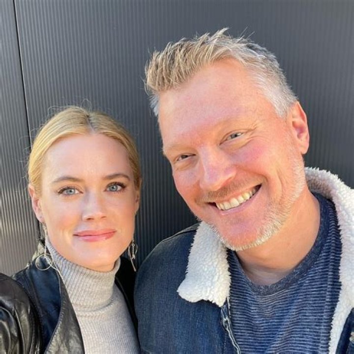 Abigail Hawk Bio, Wiki, Age, Family, Husband, Movies, TV Shows and Net Worth