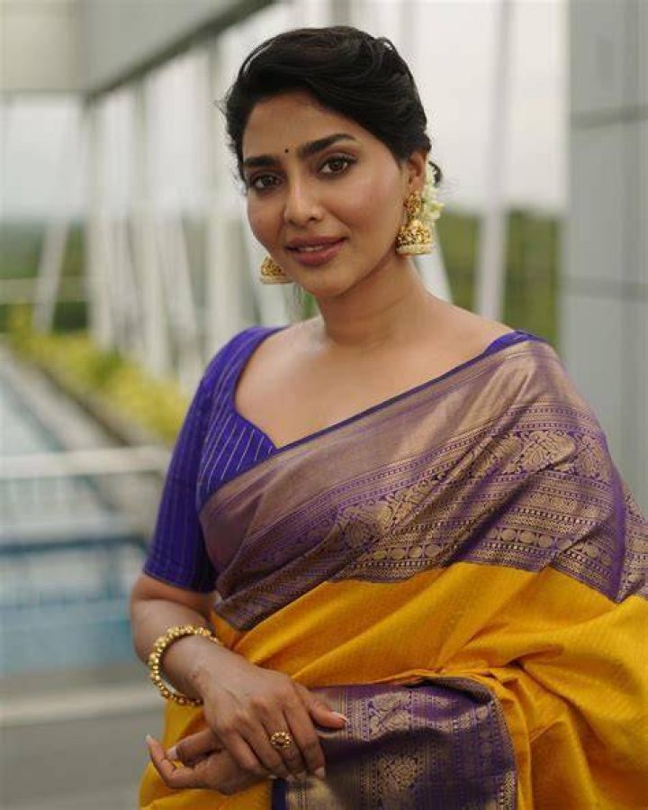 Aishwarya Lekshmi Height Weight Age Wiki Biography Husband Family