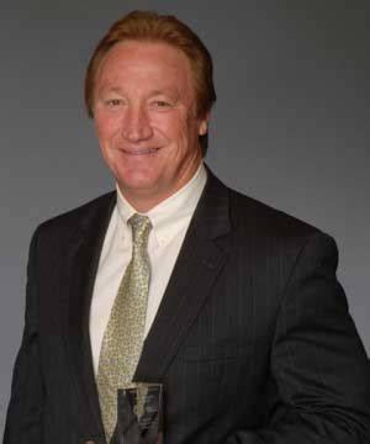 Alan Autry: Wife, net worth, tattoos, smoking & body facts