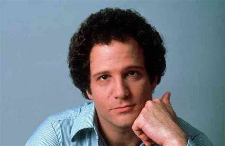Albert Brooks net worth, age, height, wife, girlfriend, kids, biography, wiki