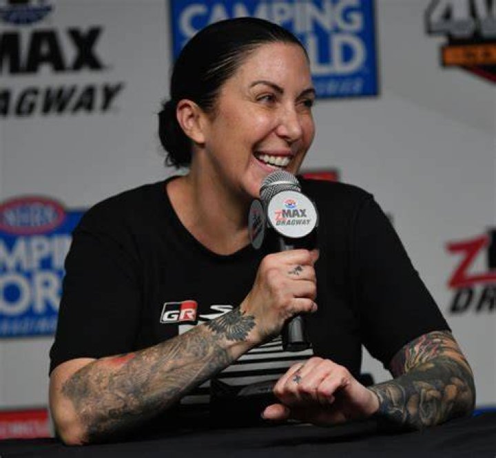 Alexis Llewellyn: dating, net worth, tattoos, smoking & body measurements