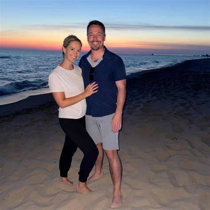 Ali Hoxie Channel 7 Husband, Height, Wiki, Measurements, Engaged