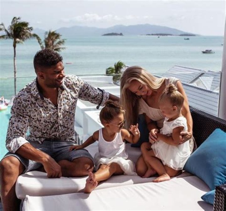 Alistair Overeem Has 2 Kids With Wife Zelina Bexander – 5 Quick Facts On His Family