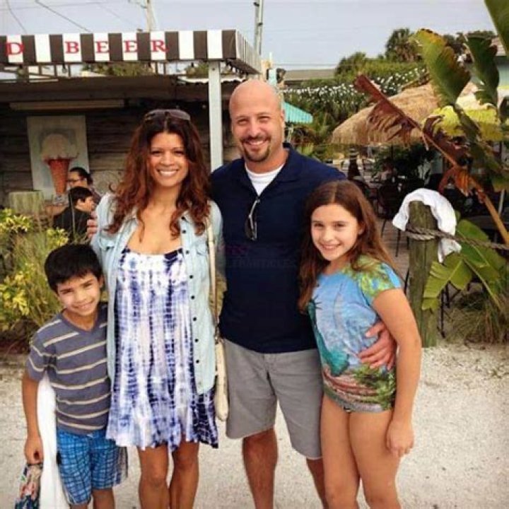 Andrea Navedo Husband, Kids, Age, Ethnicity, Height, Wiki, Parents