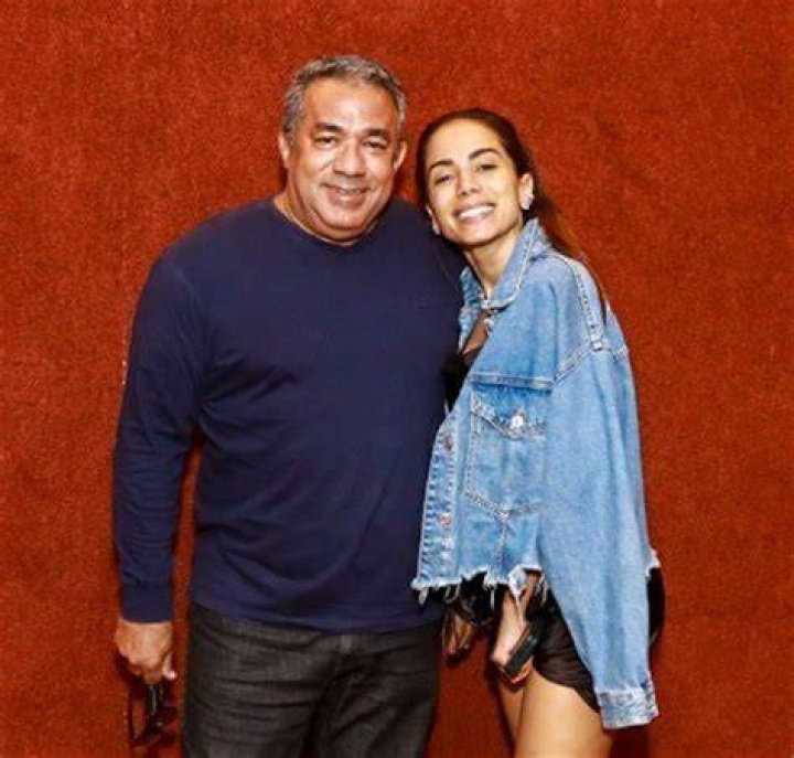 Anitta parents: Who are Miriam Macedo and Mauro Machado?