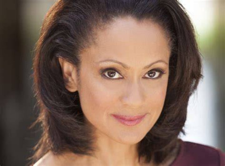 Anne-Marie Johnson’s Bio – Husband, Net Worth, Family, Age