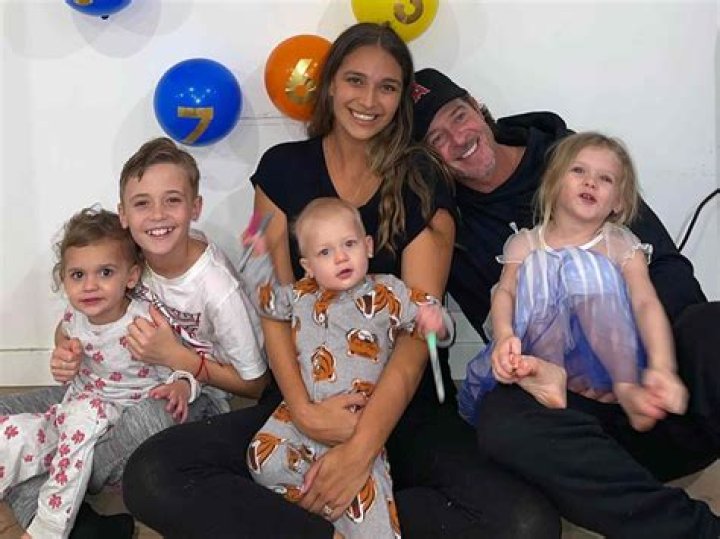 April Love Geary Nationality, Kids, Net Worth, Husband, Wikipedia, Birthday
