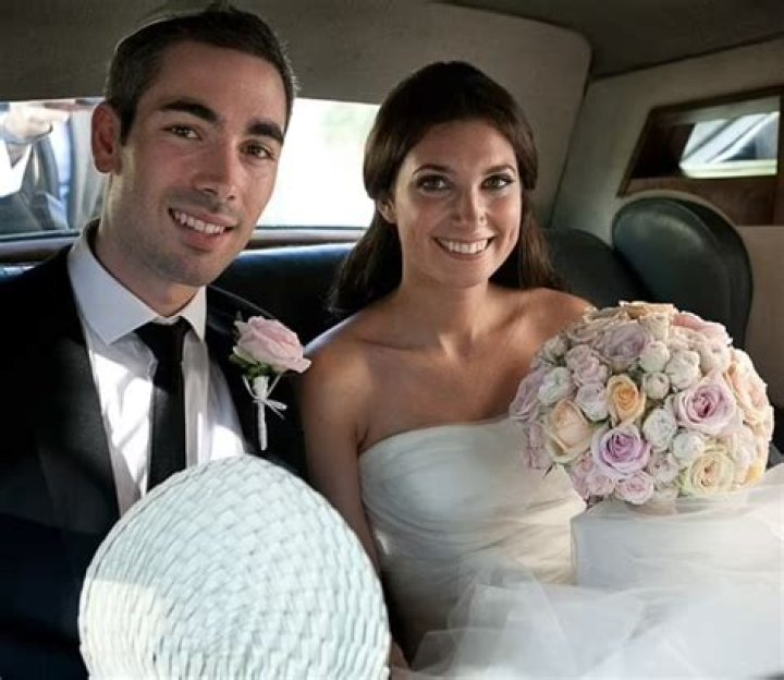 Ashley Grace Bio, Age, Bridal, Family, Net Worth and Ha*Ash