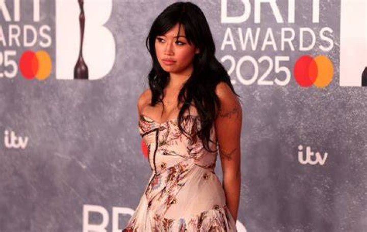 Beabadoobee (Singer) Wiki, Bio, Age, Height, Weight, Measurements, Boyfriend, Net Worth, Facts
