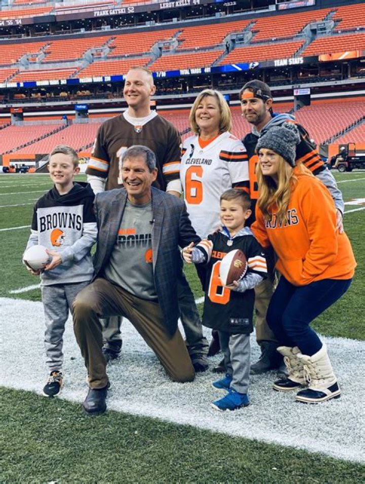 Bernie Kosar Bio, Wiki, Age, Family, Ex-Wife, Family, Stats And Net Worth