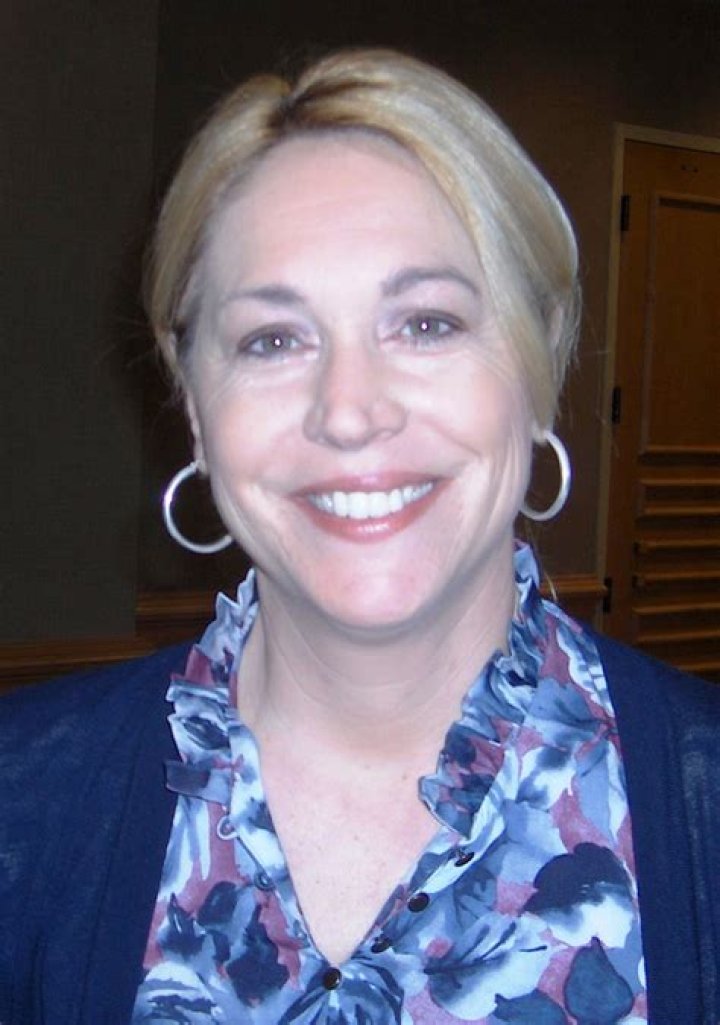Beth Mowins Bio,Age, Parents, Husband, Kids, ESPN, NBA, Networth
