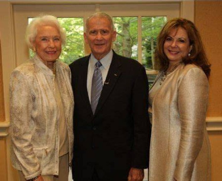 Betsy Stuart: Oliver North Wife Age, Family, Wiki, Bio, Children and Net Worth