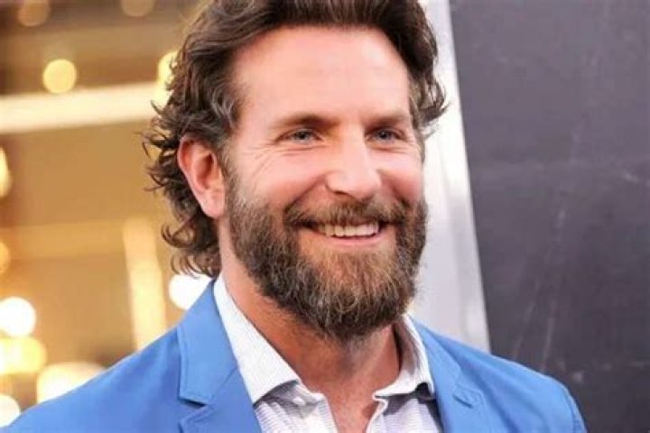 Bradley Cooper Net Worth: Houses & Income