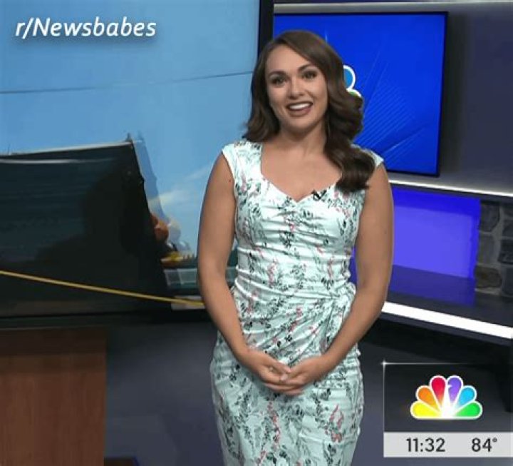 Brenna Weick NBC2 News, Bio, Wiki, Age, Height, Husband, Married, Wedding, Salary and Net worth