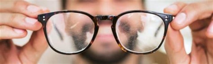 Can heat damage glasses lenses