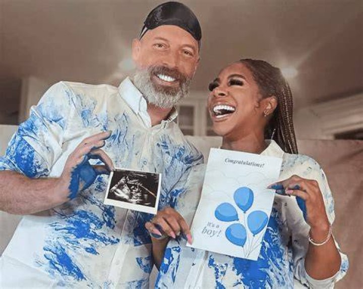 Candiace Dillard RHOP Bio, Age, Wedding, Net Worth, Husband