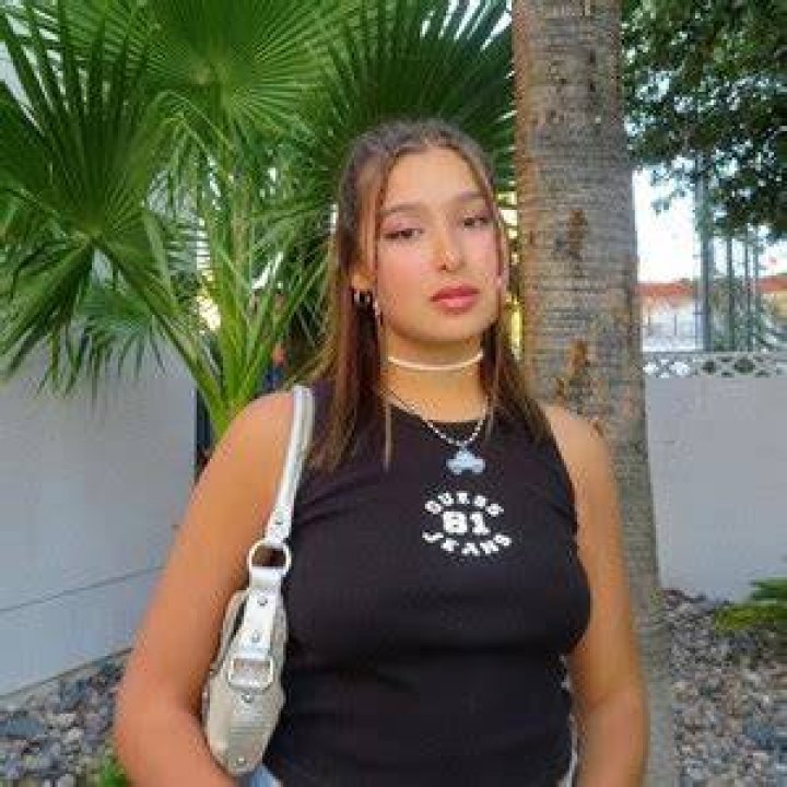 Caroline Ricke Age | Wiki, Net worth, Bio, Height, Boyfriend?