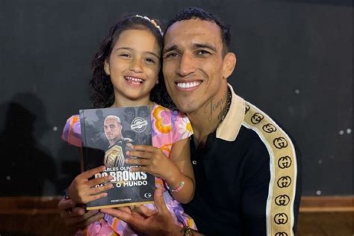 Charles Oliveira Children: Meet Charles Oliveira’s Daughter Tayla Oliveira