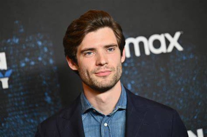 David Corenswet Wiki, Biography, Age, Net Worth, Salary, Height, Dating