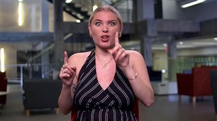 Deaf U: Alexa Paulay-Simmons Instagram Age, Wiki, Biography: How Old Tall?