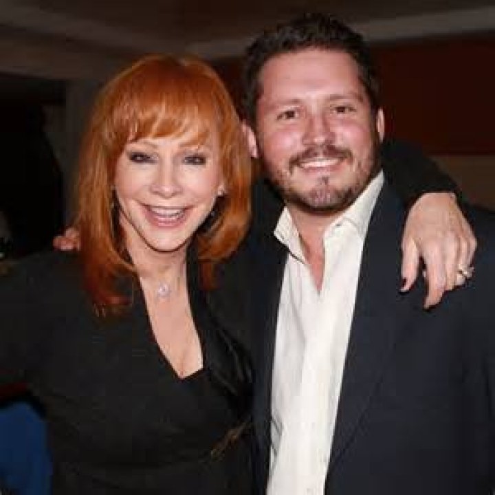 Death Hoax: Is Reba Mcentire Dead or Alive? Husband