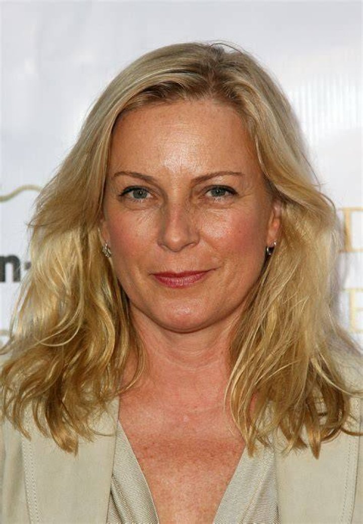 Debbon Ayer Bio, Wiki, Age, Birthday, Height, Family, Kids, Husband, Actress and Net Worth