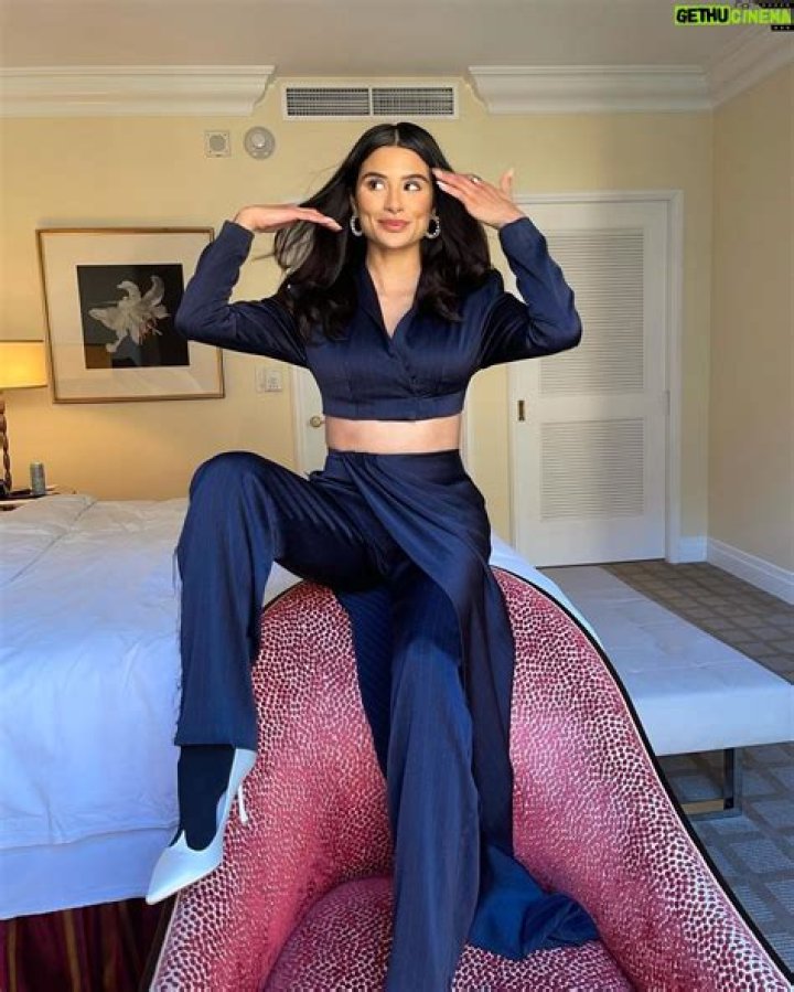 Diane Guerrero Bio, Wiki, Age, Height, Husband, “Crazy” Jane, Movies, Net Worth