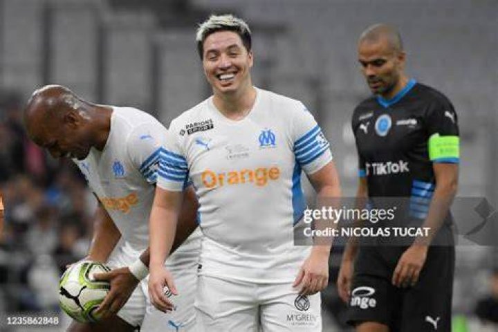 Did Samir Nasri Gain Weight? Fans Shocked To See The Footballer Look so Fat In Marseille Legends Charity Game