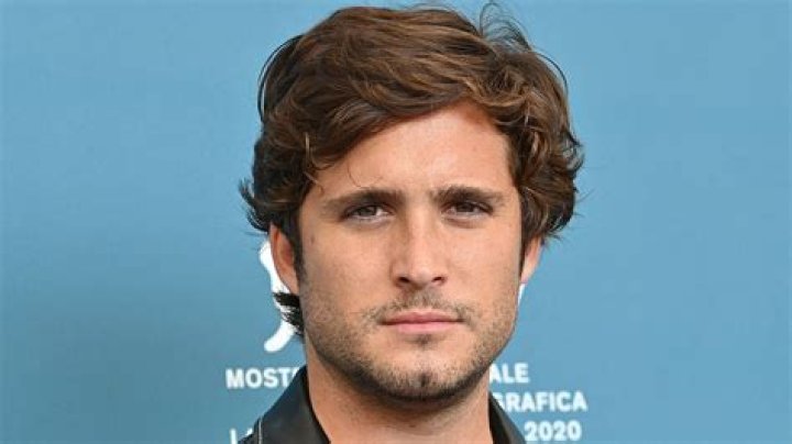 Diego Boneta Bio, Wiki, Age, Family, Wife, Movies, Music and Net Worth