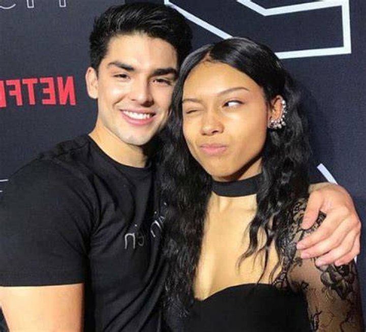 Diego Tinoco – Biography, Age, Height, Ethnicity, Girlfriend, TV Actor Career