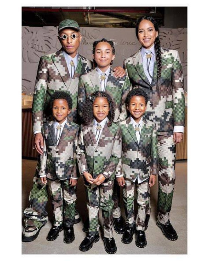 Does Pharrell Williams have a twin brother?