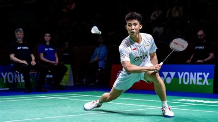 Does Singaporean Badminton Player Loh Kean Yew Have A New Girlfriend?