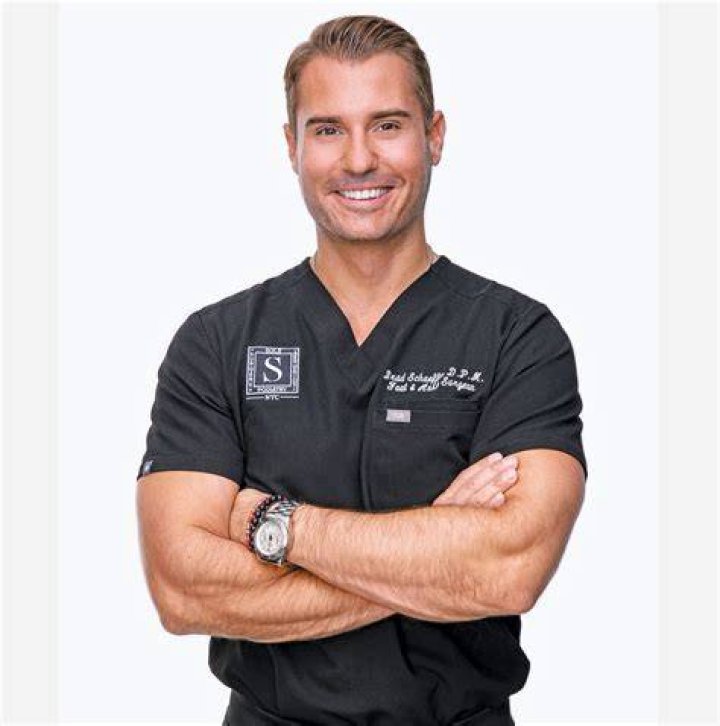 Dr. Brad Schaeffer Age, Wiki, Biography, : Is TLC Dr Brad Schaeffer Married?