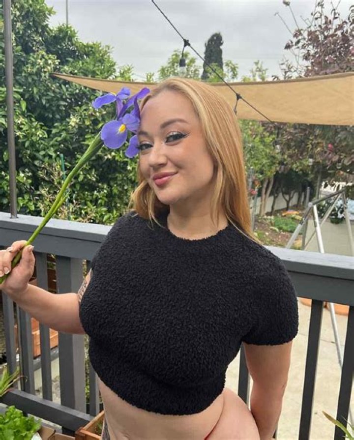 Emma Magnolia – Wiki, Age, Height, Net Worth, Boyfriend, Ethnicity