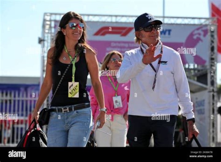 Emmerson Fittipaldi: Wife, net worth, tattoos, smoking & body facts