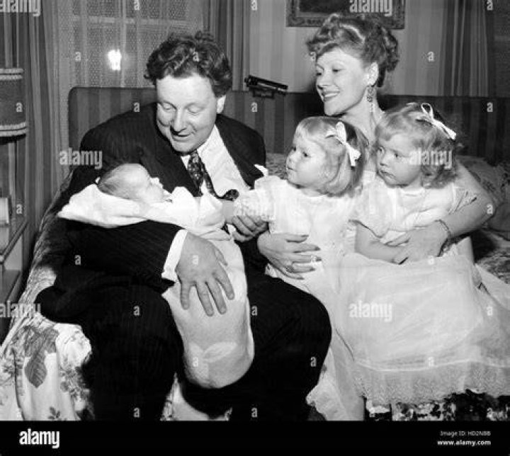 Erika Slezak Parents: Meet Walter Slezak and Johanna Van Ryn