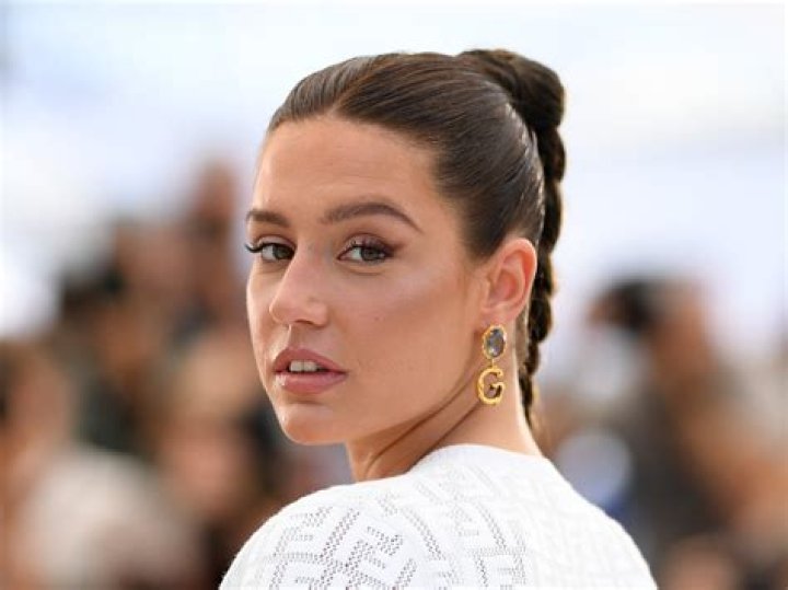 Fact Check: Is Adèle Exarchopoulos Lesbian? Partner And Sexuality