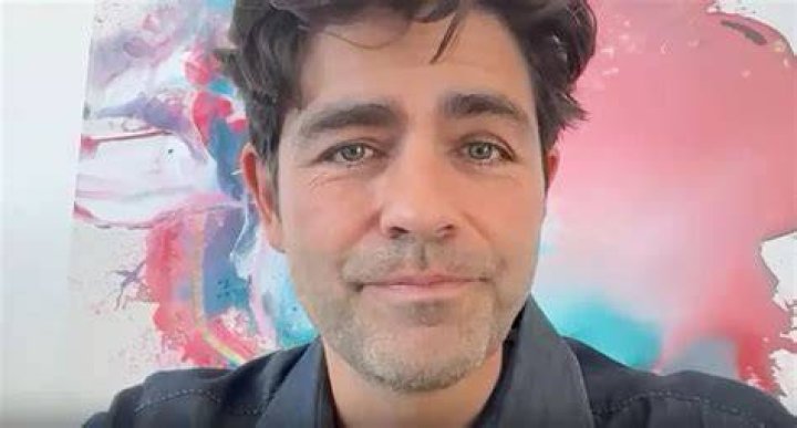 Fan Believes Adrian Grenier Is Gay – Everything We Know About