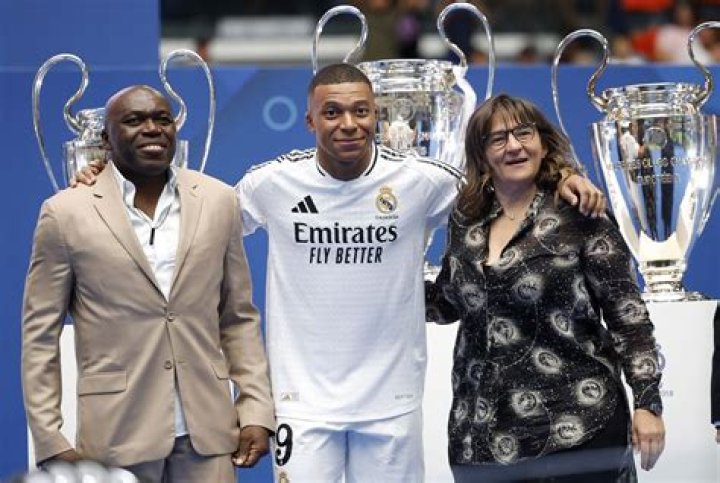 Fayza Lamari (Kylian Mbappe’s Mother) Bio, Wiki, Age, Height, Husband, Net Worth