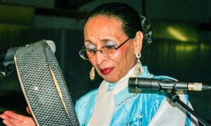 Haja El Hamdaouia’s biography, net worth, fact, career, awards and life story