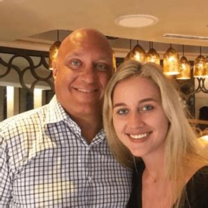 Hannah Wilkos- Bio, Age, Net Worth, Husband, Marriage, Height