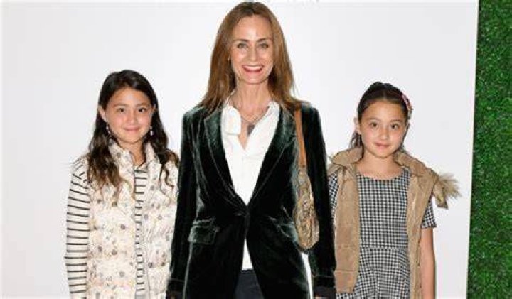 Hilary Farr Children: Does Hilary Farr Have a child?