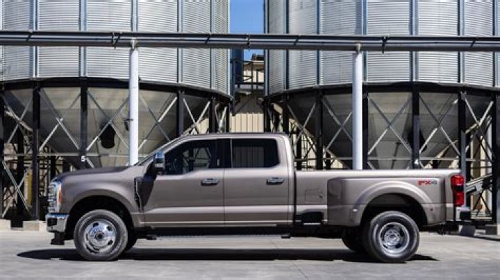 How much can a f350 srw tow