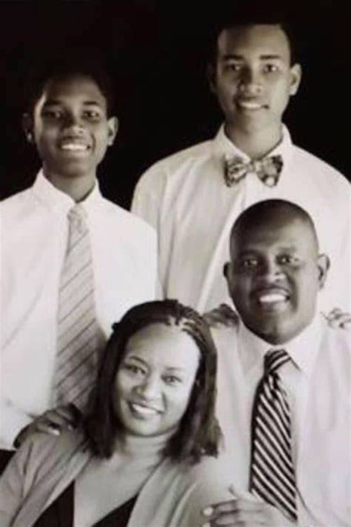 Is Isaiah Mobley Related To Evan Mobley? Brother Age Gap And family