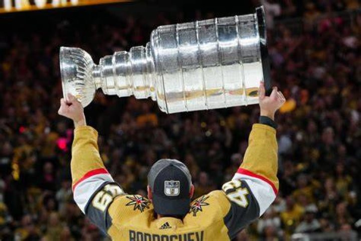 Is Keith Tkachuk a Hall of Famer? Did Keith Tkachuk win a Stanley Cup?