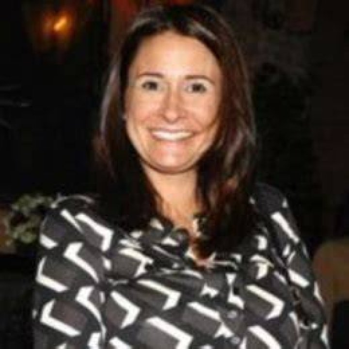 Jennifer Dempster Bio, Wiki, Age, Husband, Net Worth, Height, Education and Family