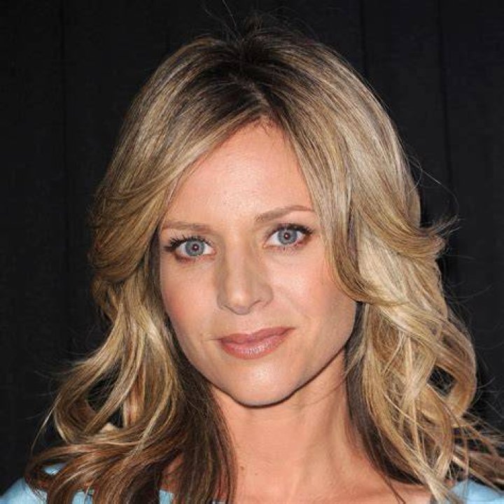 Jessalyn Gilsig Movies and TV Shows, Height, Family, Instagram, Stranger Things