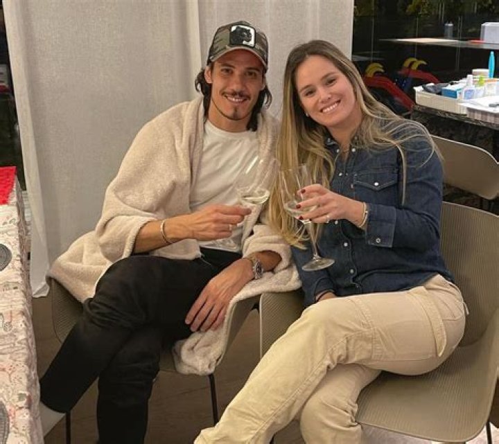 Jocelyn Burgardt: Edinson Cavani Girlfriend Age, Birthday, Nationality Instagram